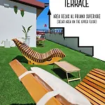 Fuori Squadro - In Centro Citta - Terrazza Relax Vista Mare Bed and breakfast Reggio Calabria