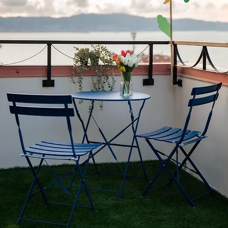 Fuori Squadro - In Centro Con Terrazza Relax Vista Mare 3* Reggio Calabria