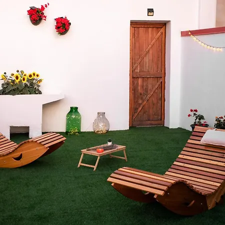 Fuori Squadro - In Centro Con Terrazza Relax Vista Mare Bed & Breakfast