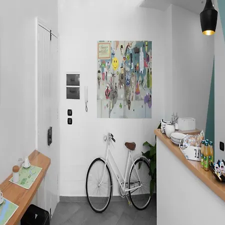 Fuori Squadro - In Centro Con Terrazza Relax Vista Mare Bed & Breakfast