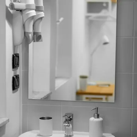 Fuori Squadro - In Centro Con Terrazza Relax Vista Mare 3*